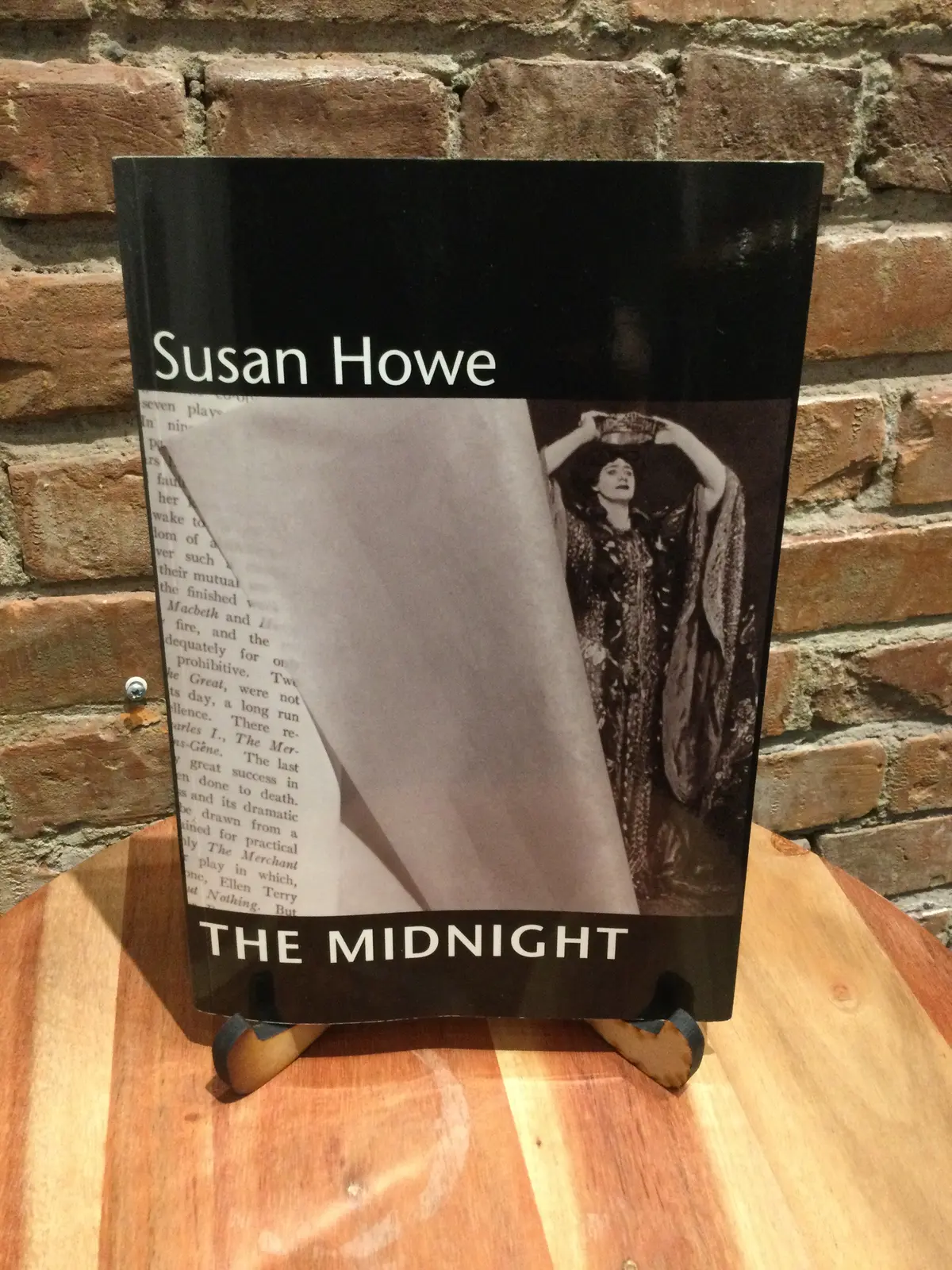 Howe, Susan: The Midnight [Used Paperback] 1