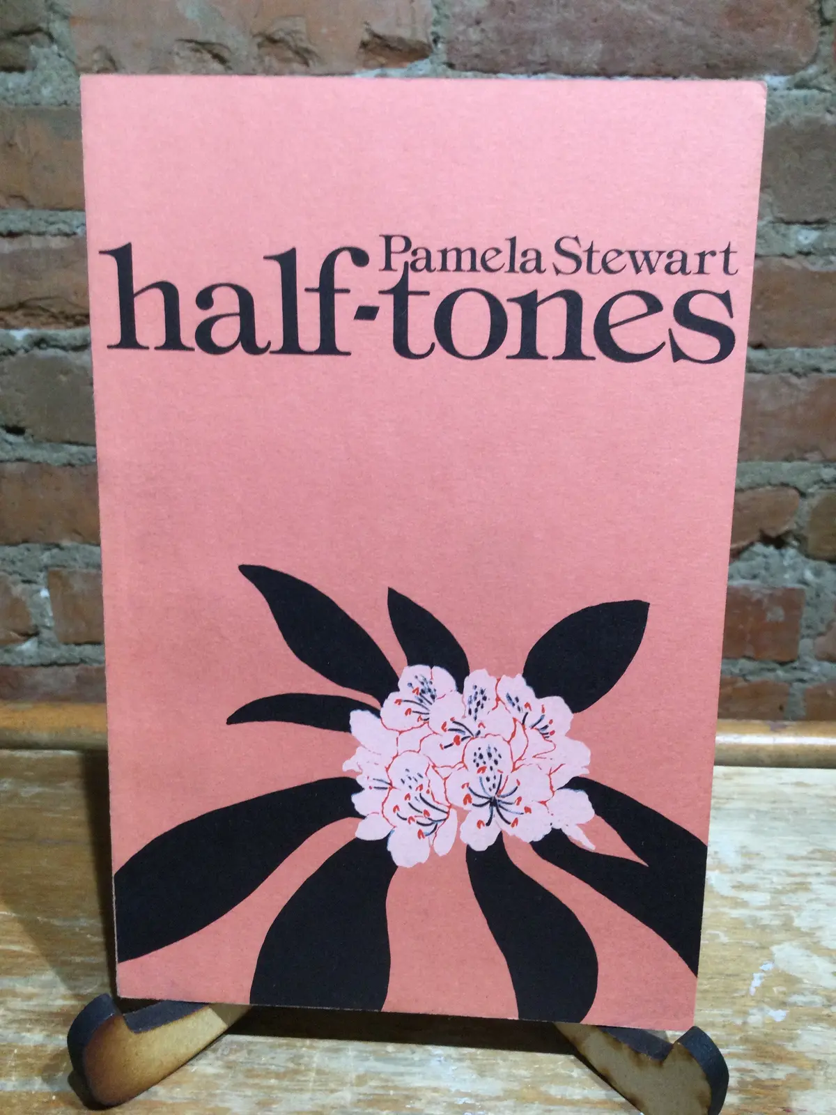 [Rare] Stewart, Pamela: Half-Tones [Used Paperback] 1