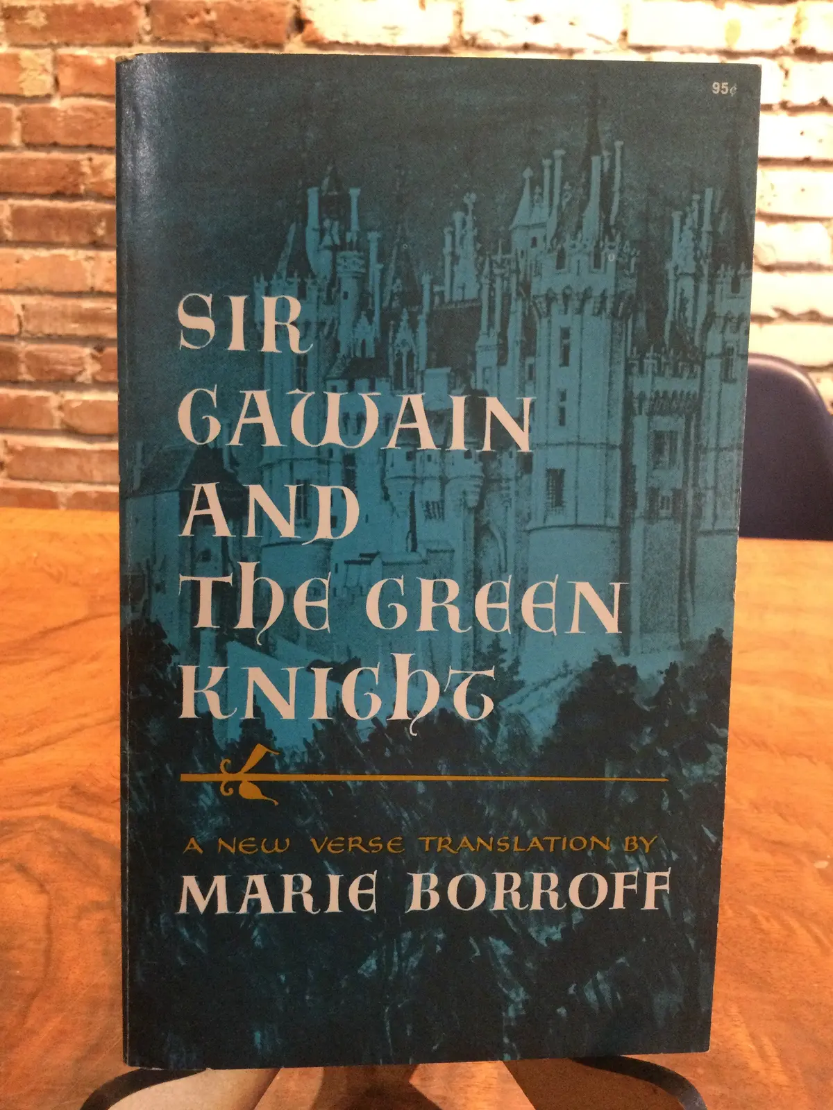 Borroff, Marie (Tr.): Sir Gawain And The Green Knight [Used Paperback] 1