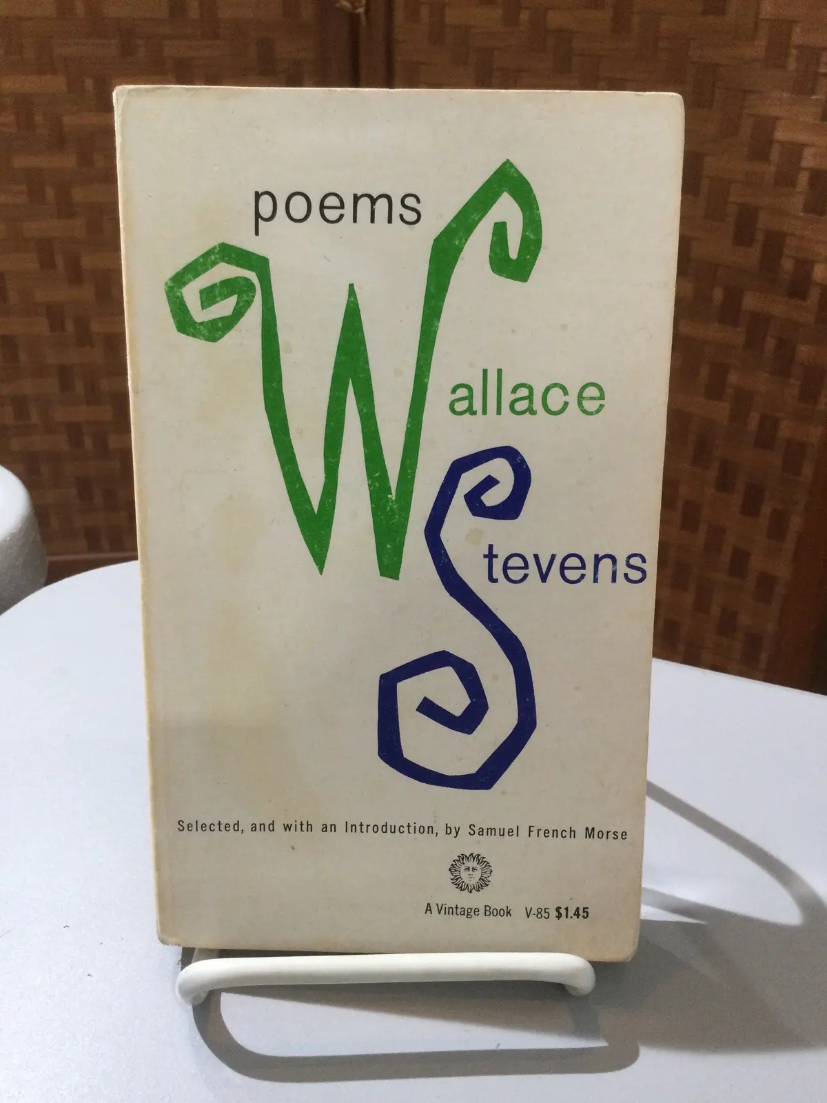 Stevens, Wallace: Poems By Wallace Stevens [Used Paperback] 1