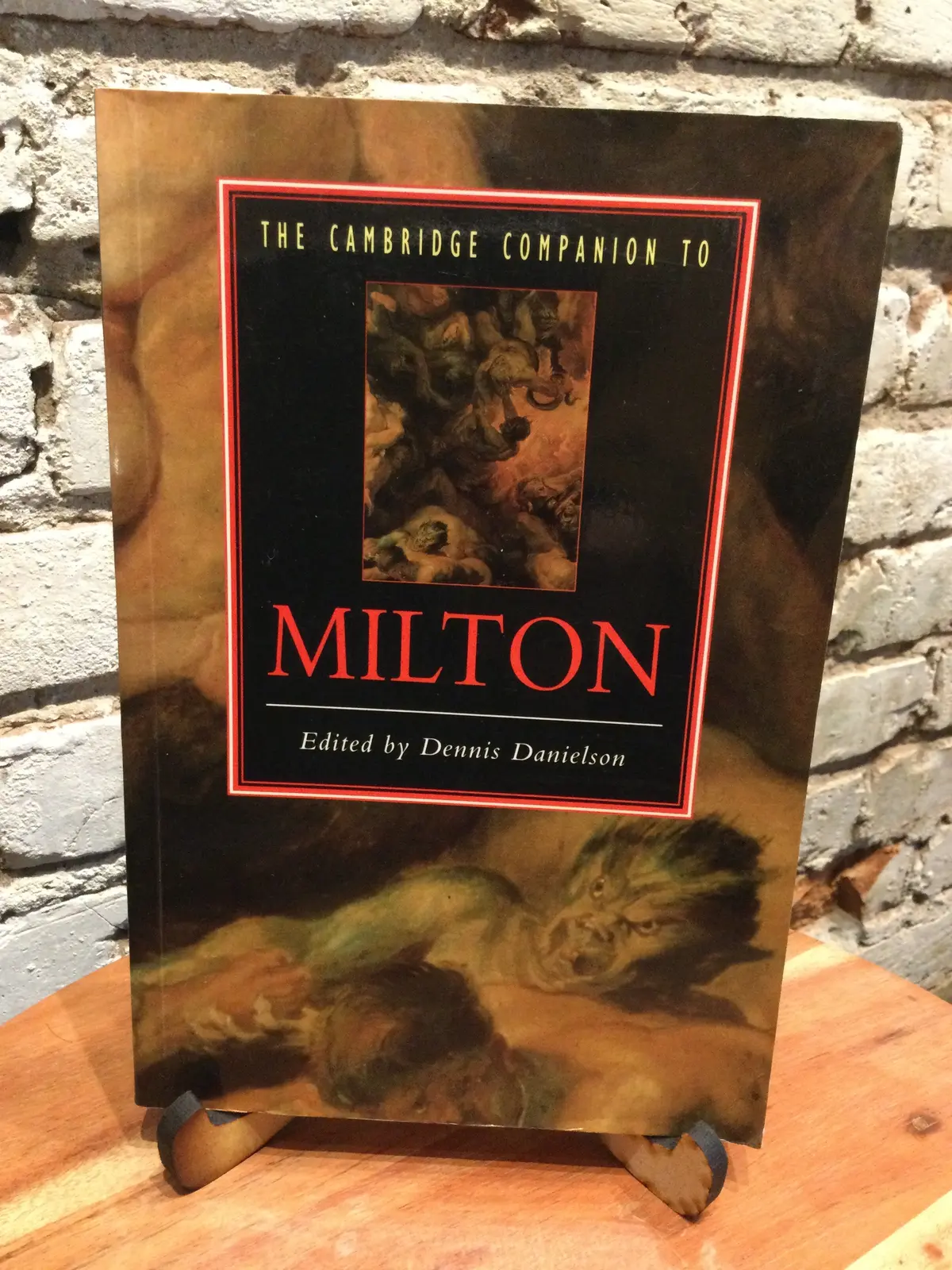 Milton, John: The Cambridge Companion To Milton, Ed Danielson, Dennis [Used Paperback] 1
