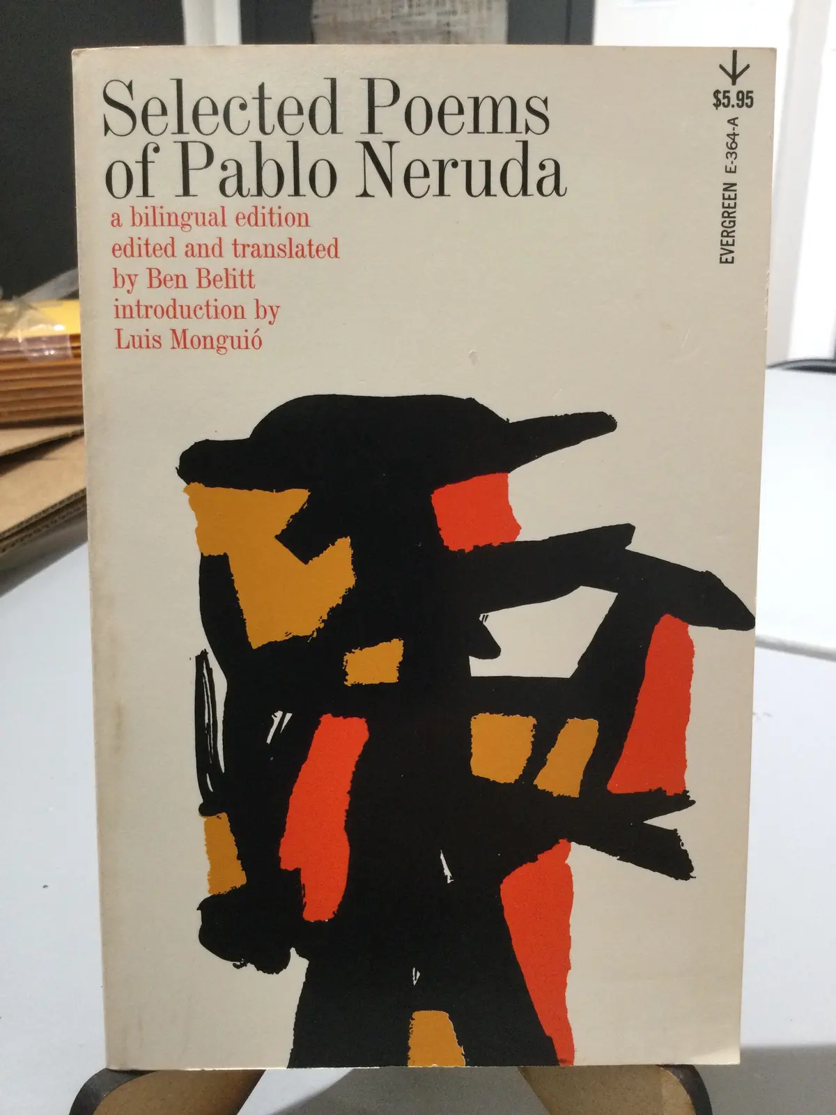 Neruda, Pablo: Selected Poems [Used Paperback] 1
