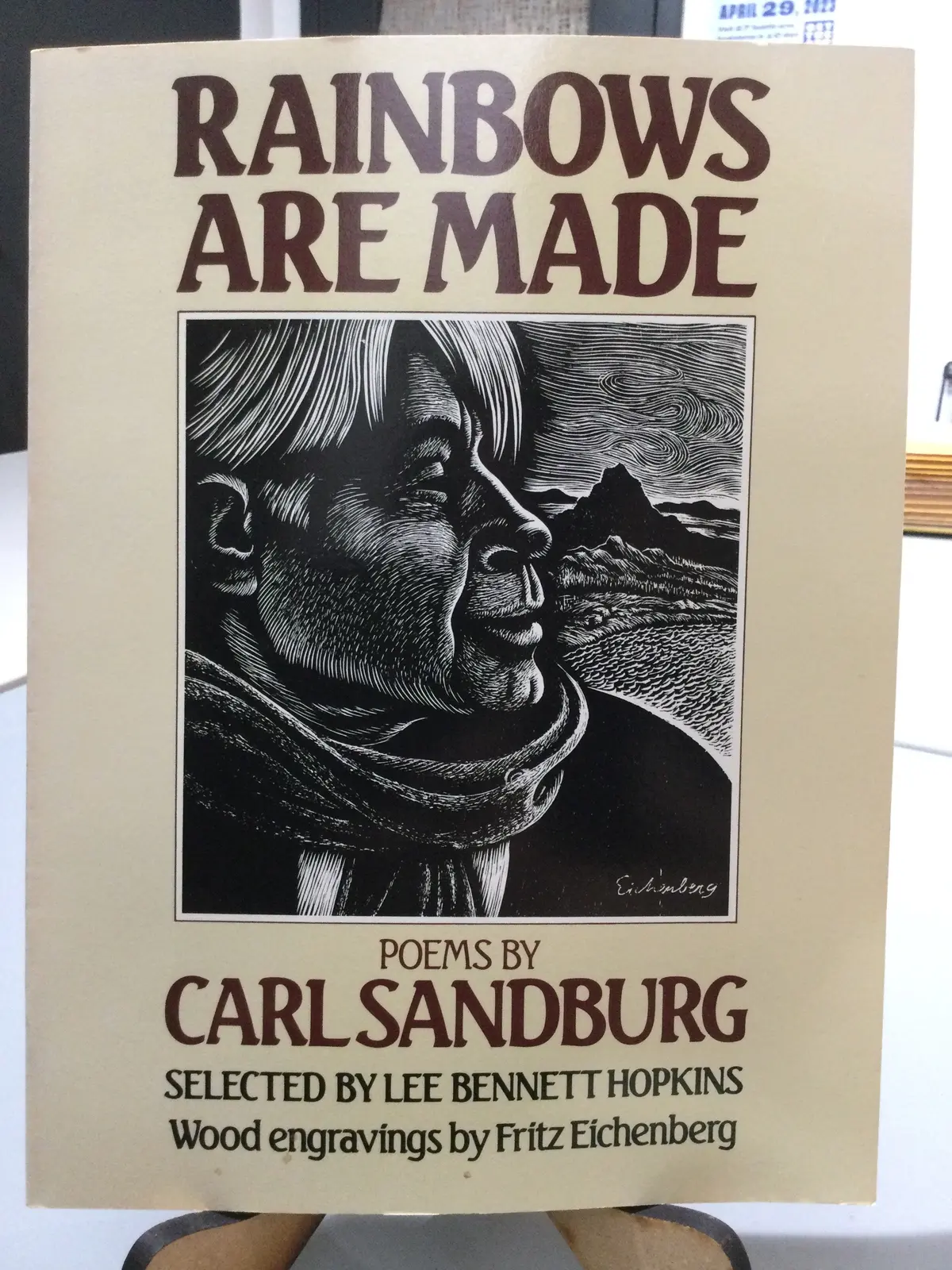 [Rare] Sandburg, Carl: Rainbows Are Made [Used Paperback] 1