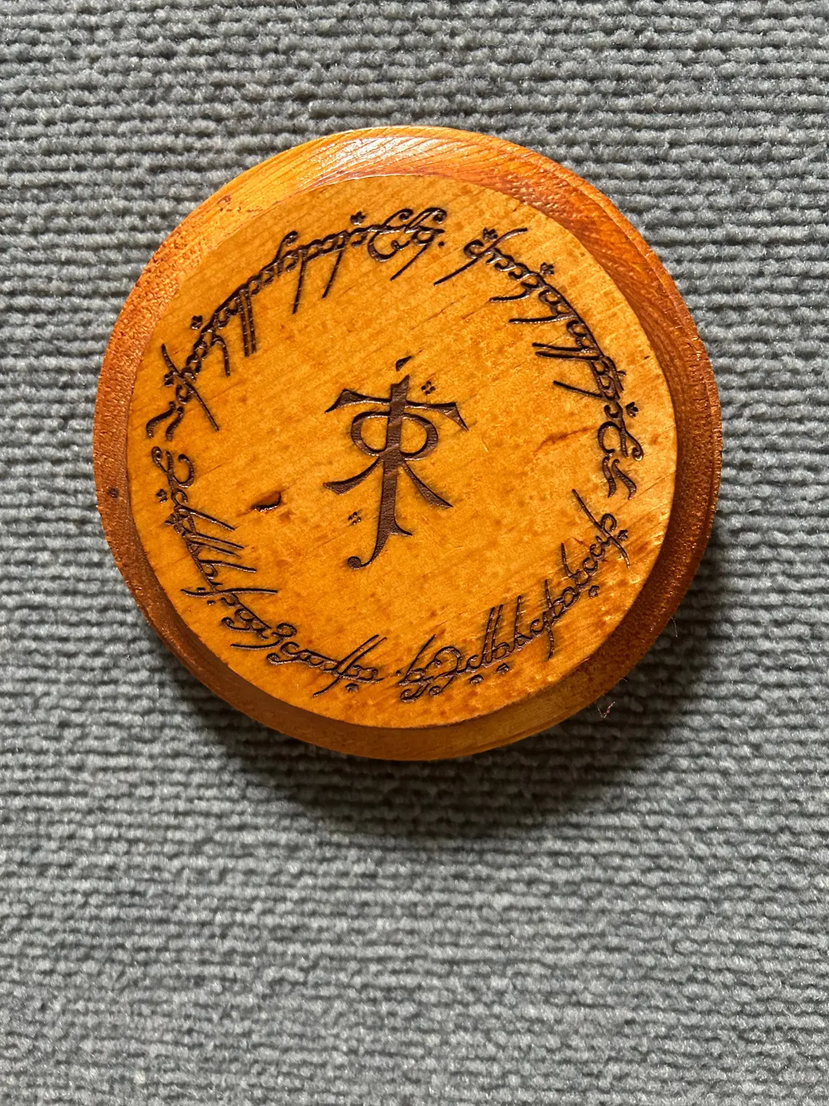 Tolkien Insignia 1