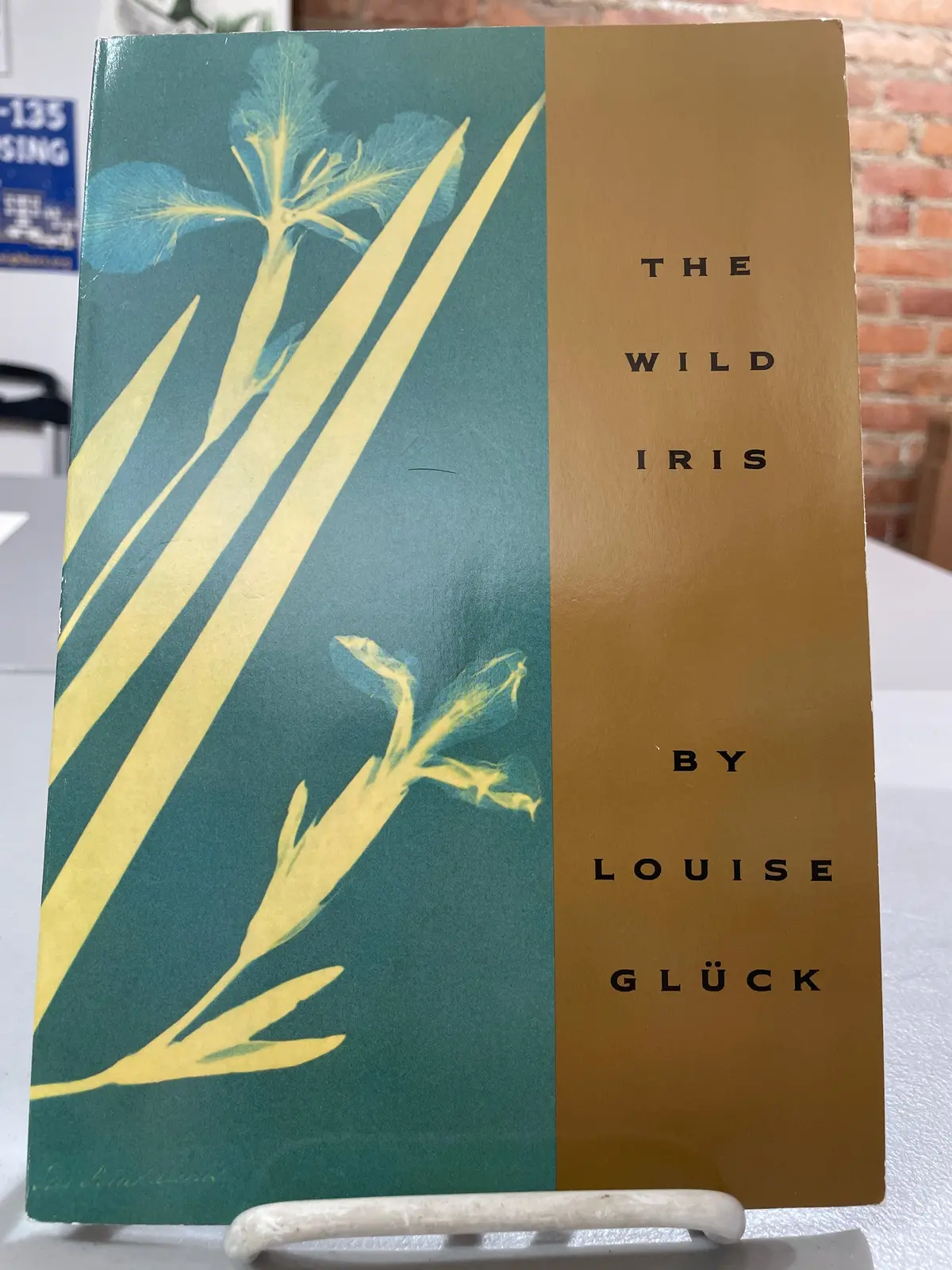 Glück, Louise: The Wild Iris [Used Paperback] 1