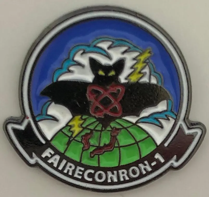 Vq-1 World Watchers Pin 1