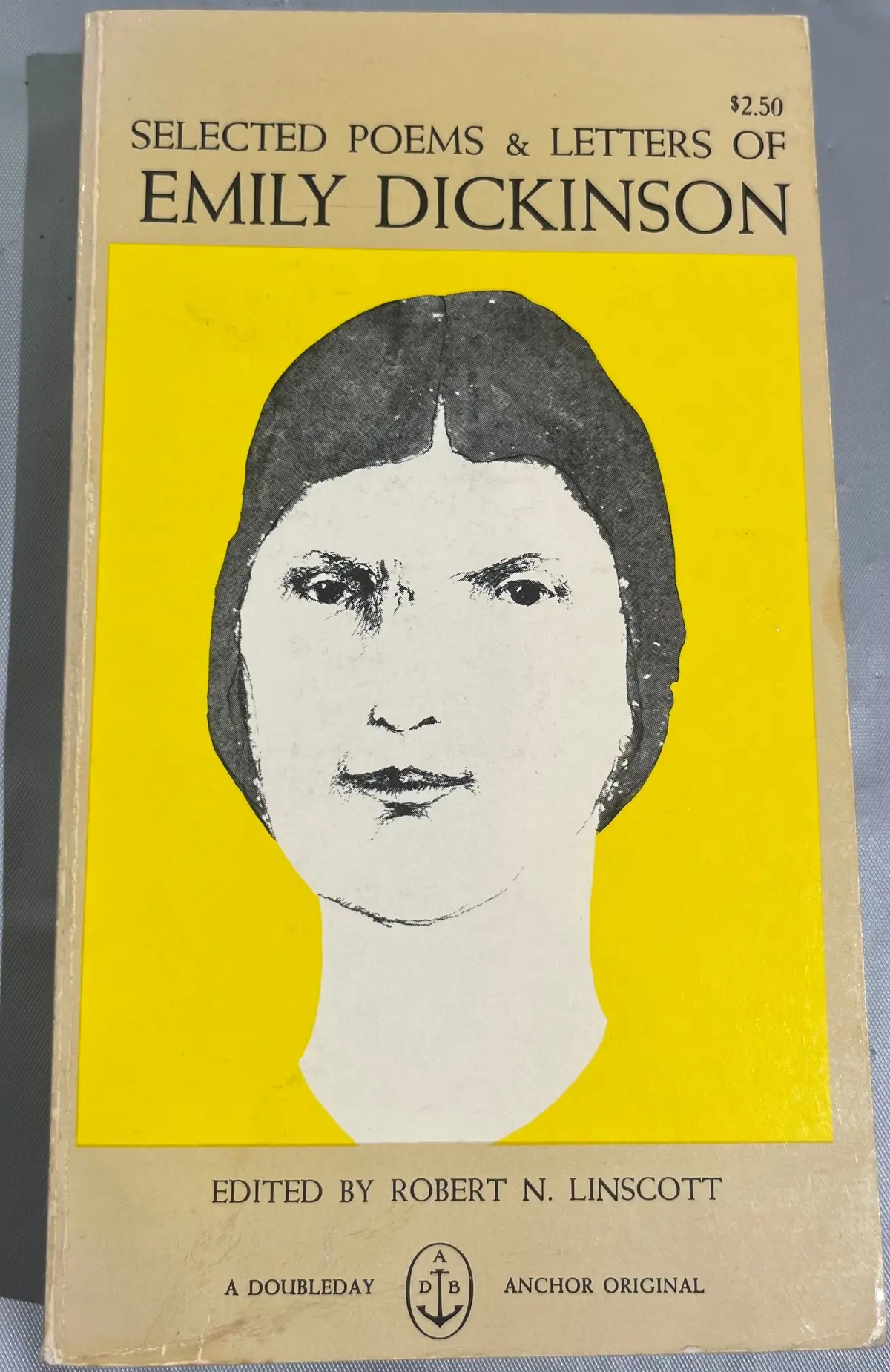 Dickinson, Emily: Selected Poems & Letters Of Emily Dickinson [Used Paperback] 1