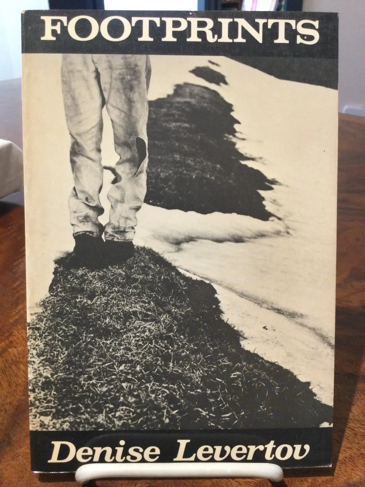 Levertov, Denise: Footprints [Used Paperback] 1