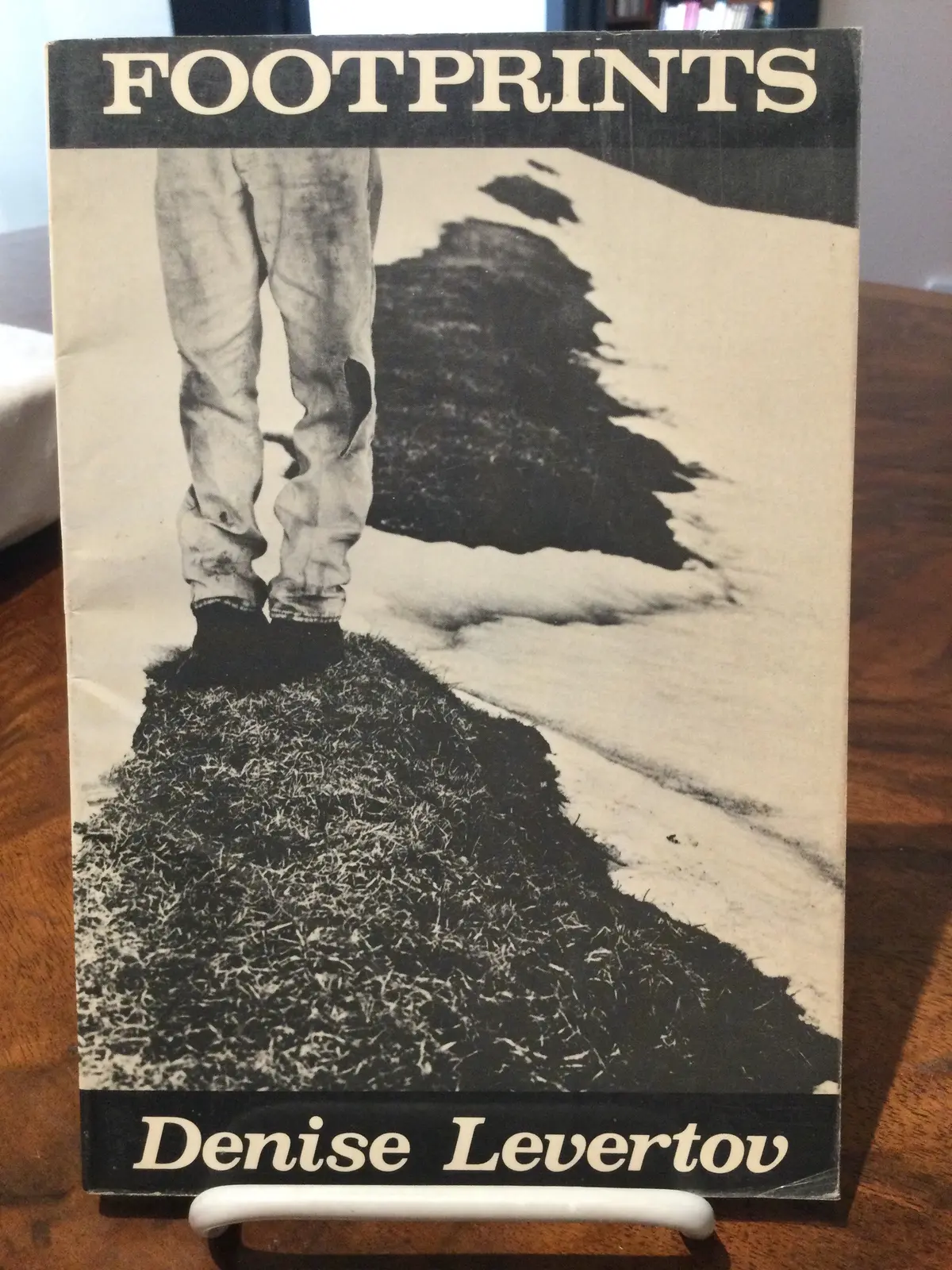 Levertov, Denise: Footprints [Used Paperback] 1