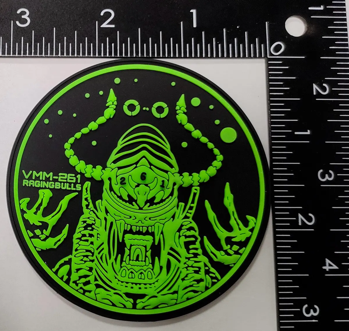 Official Vmm-261 Raging Bulls Alien Pvc Patch 1