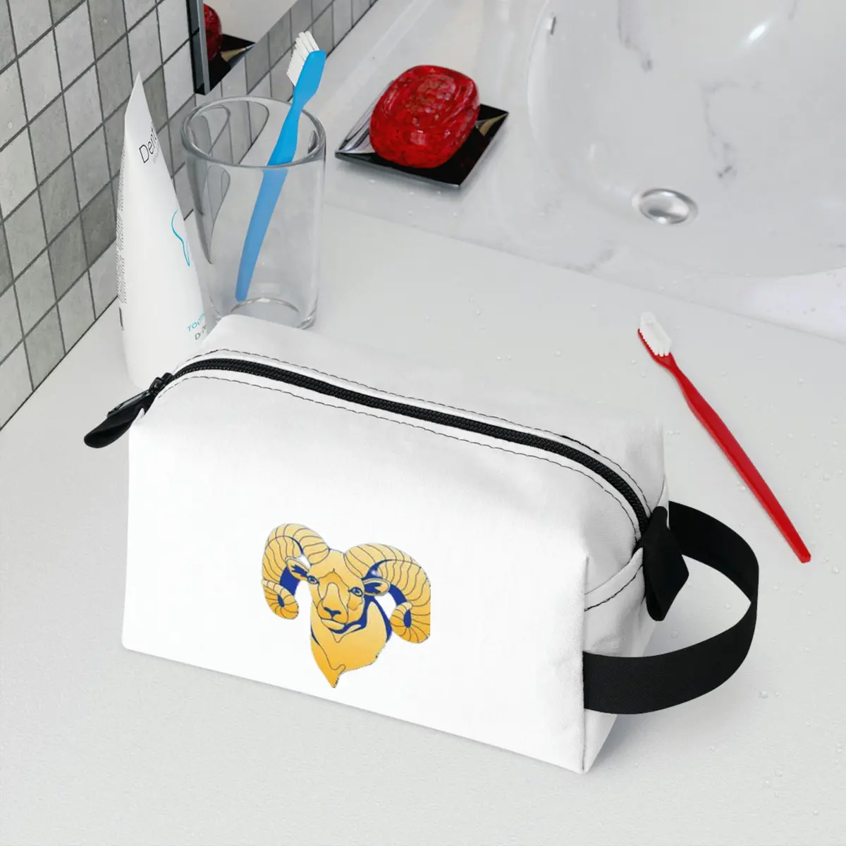 Highland Tech Toiletry Bag 1