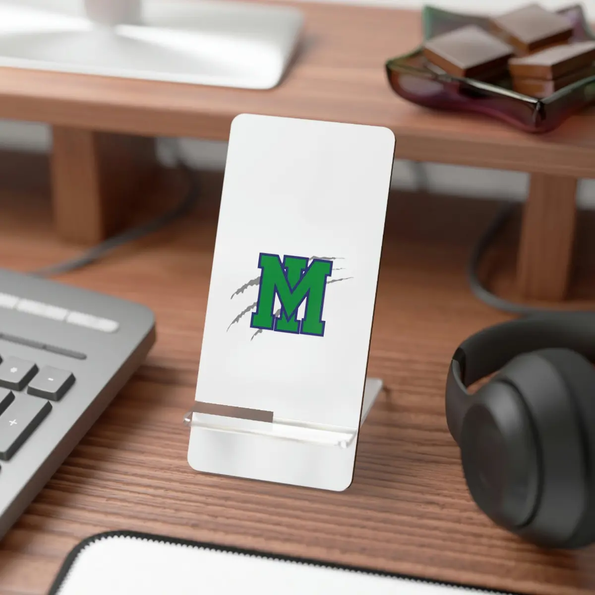 Mountian Island Charter School Mobile Display Stand For Smartphones 1